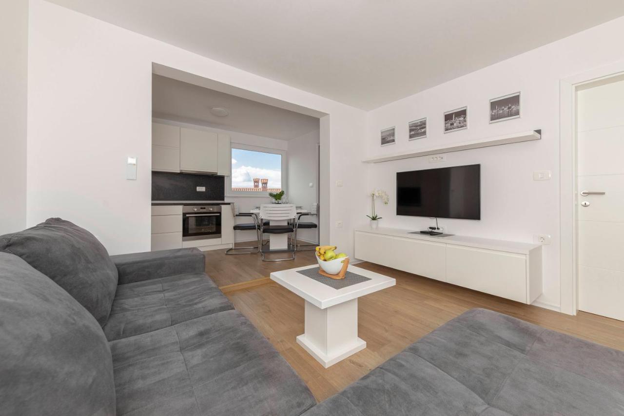 Apartments Era Ankaran Zewnętrze zdjęcie