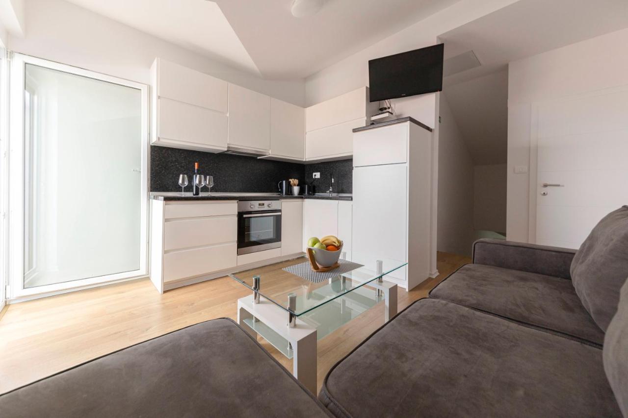 Apartments Era Ankaran Zewnętrze zdjęcie