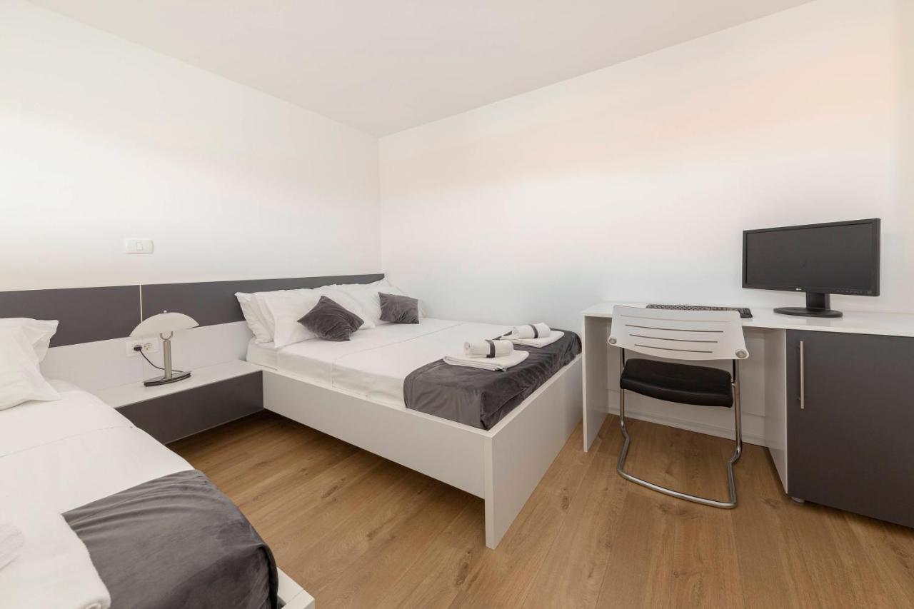 Apartments Era Ankaran Zewnętrze zdjęcie