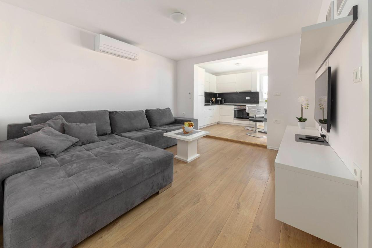 Apartments Era Ankaran Zewnętrze zdjęcie