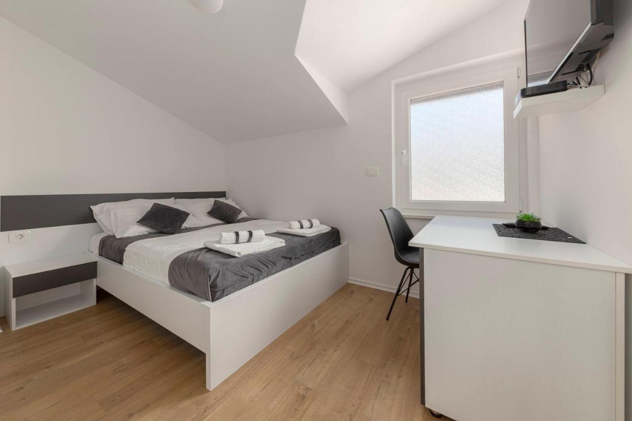 Apartments Era Ankaran Zewnętrze zdjęcie