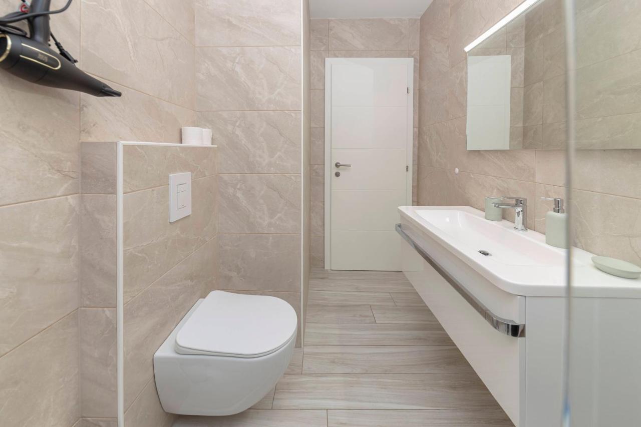 Apartments Era Ankaran Zewnętrze zdjęcie