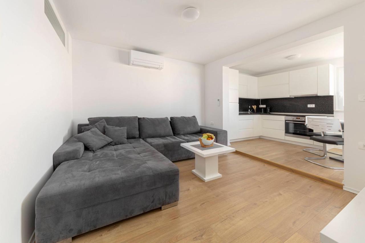 Apartments Era Ankaran Zewnętrze zdjęcie